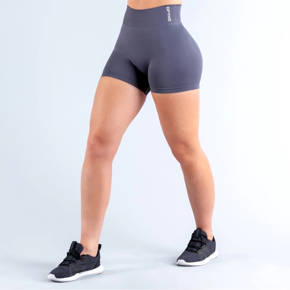 DFYNE Dynamic Shorts 4.5”